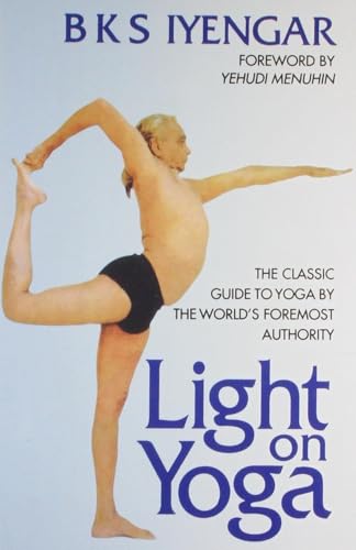 Light on Yoga: The Classic Guide to Yoga By the World’s... - Sports & Fitness Amazon Italie à 5.93€