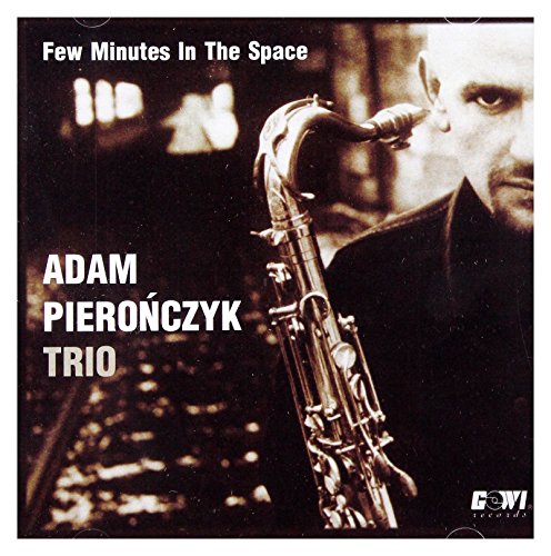 FEW MINUTES IN THE SPACE - Musique & Instruments Amazon France à 12.80€