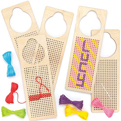 Baker Ross Kits d’affichettes de porte en bois au point de... - Jouets & Jeux Amazon France à 6.99€