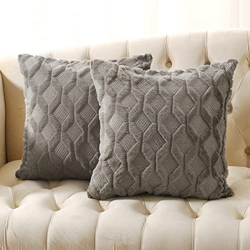 Volcanics Pack of 2 Faux Wool Throw Pillow Covers 20x20... - Home & Kitchen Amazon UK à 8.16€