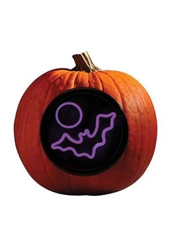Fun World Bat Neon Light Pumpkin Carving Kit Standard - Jouets & Jeux Amazon France à 6.26€