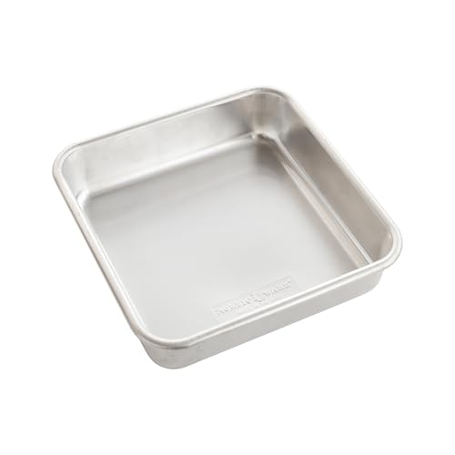 Nordic Ware - 47593AEU - Moule à Gâteau Carré 20 x 20 cm - Maison & Cuisine Amazon France à 19.21€