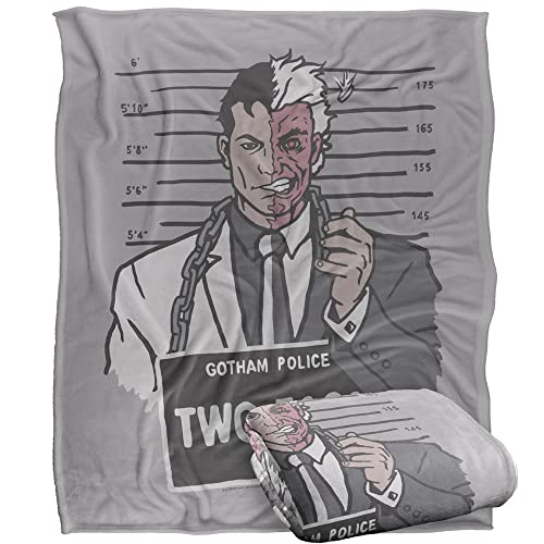 BATMAN Blanket, 152 x 127 cm The Harvey Dent Mugshot Silky... - Sports & Fitness Amazon UK à 8.61€