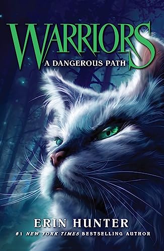 A Dangerous Path: Discover the Warrior Cats, the... - Animalerie en promo à 2.99€