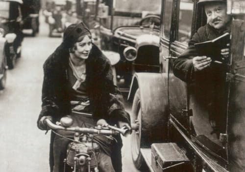 Tushita Schwarz-Weiß Postkarte: Elegante Radfahrerin im... - Loisirs Créatifs Amazon Allemagne à 1.50€